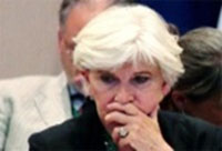 France hails Indias efforts France hails Indias efforts